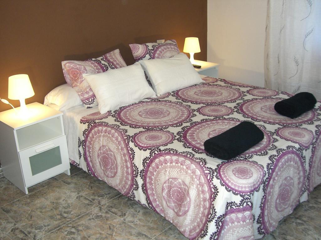 Pension Aqua Rooms Portomarin Eksteriør billede