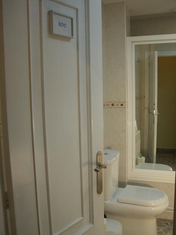 Pension Aqua Rooms Portomarin Eksteriør billede
