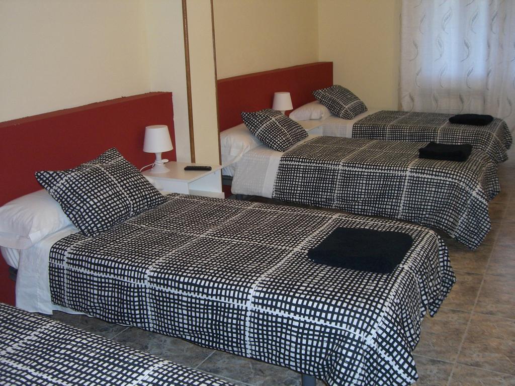 Pension Aqua Rooms Portomarin Eksteriør billede