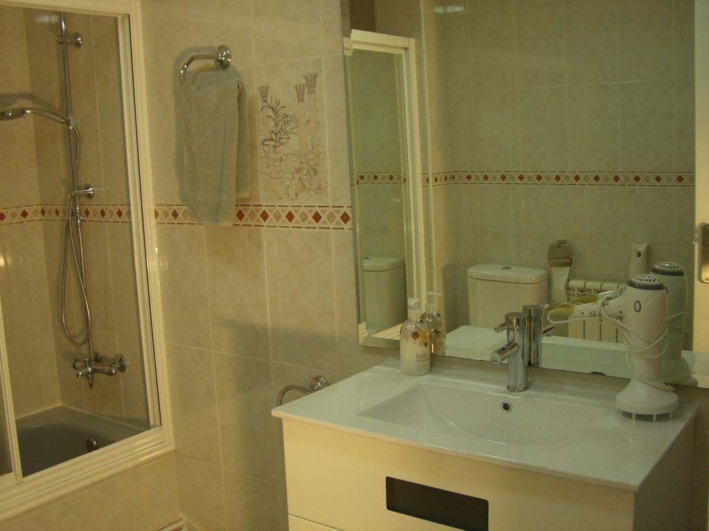 Pension Aqua Rooms Portomarin Eksteriør billede