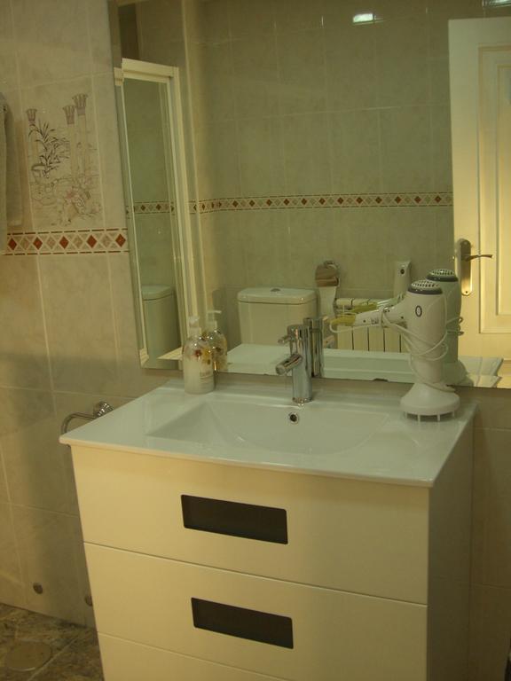 Pension Aqua Rooms Portomarin Eksteriør billede